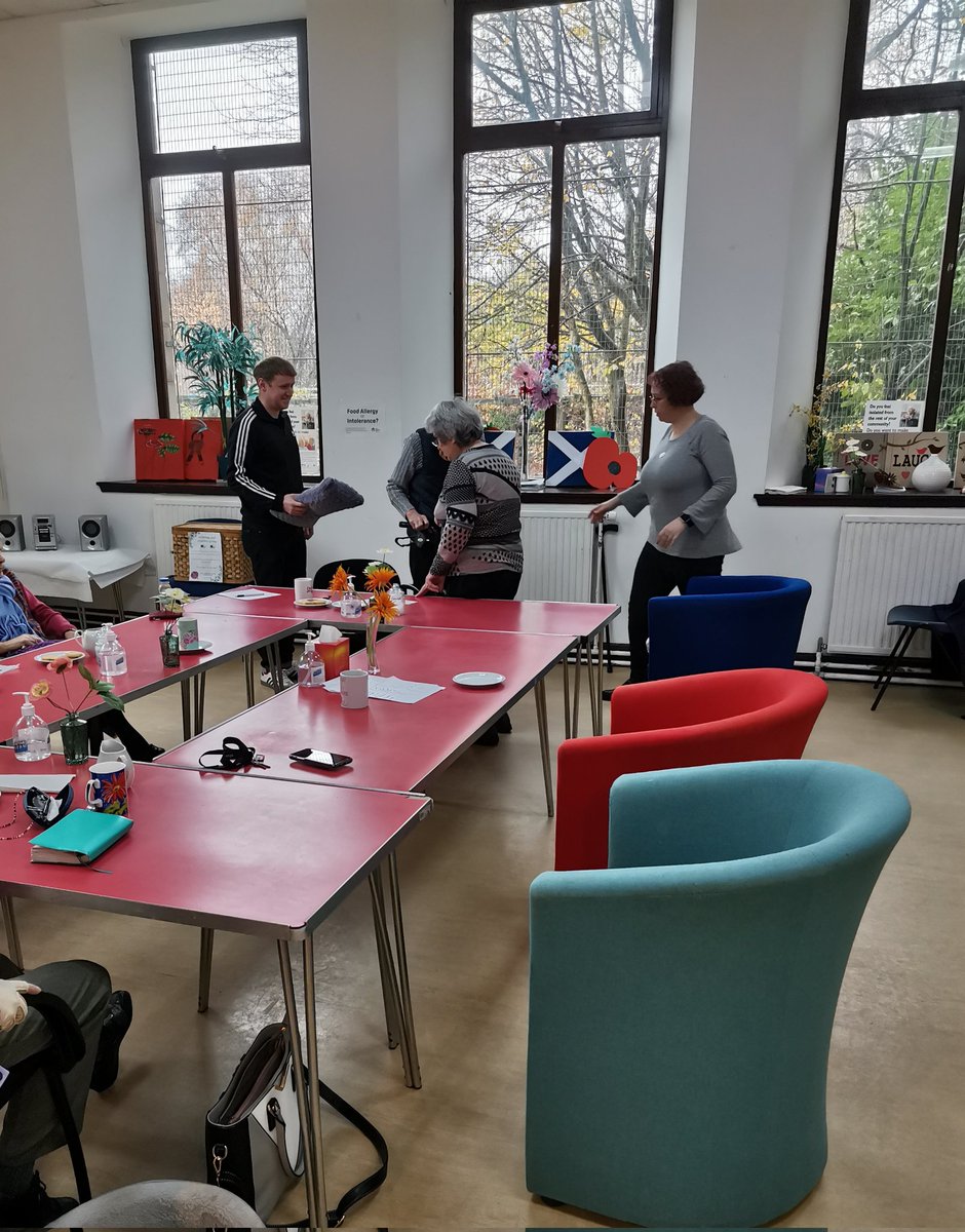 DRCYouthProject's tweet photo. It was a pleasure to donate and deliver some of our unwanted office furniture as a result of the refurb of unit 3 into a health and beauty suite which is in partnership with @KnightswoodSec. The comfy chairs went down a treat #community #resources #sharing #intergenerationalwork https://t.co/AArGrhfl9K