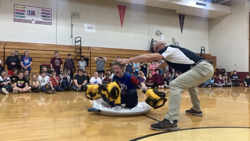 Thanks to support from <a href="/Battelle/">Battelle</a>, we're proud to announce another round of awards through the OSLN STEM Classroom Grant Program. In total, more $1 million will reach 200+ Ohio classrooms. osln.org/how-we-help/cl…