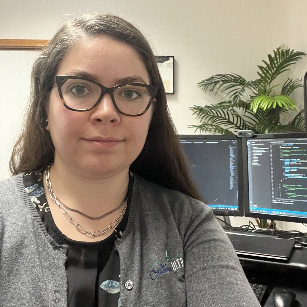 Riz9000's tweet photo. With Thanksgiving week, I just want to take a minute to be grateful for how much my hard work and dedication has paid off. I’m grateful for the people who helped me through #LambdaSchool and those who opened opportunities for me to become a #webdeveloper. #coding #WomenWhoCode https://t.co/HYTPFWlHu5