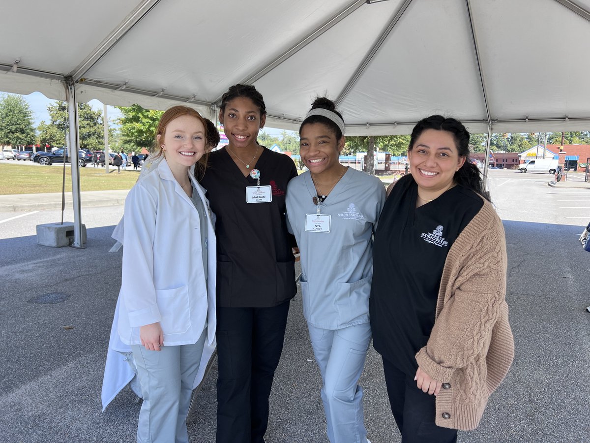 UofSCPharm's tweet photo. In the spirit of giving back this #Thanksgiving holiday, we asked some of our pharmacy student-leaders why it is important to be active within the community and what it means to them 🍂 https://t.co/vitOiZtQ4x #GamecocksGiveBack https://t.co/Epx7VayrHF