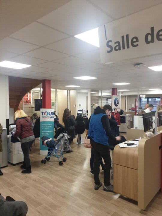🎯Jour J pour le lancement de la semaine #reussirsansattendre ; sur l’avesnois, le <a href="/departement59/">Département du Nord</a> et @poleemploi_HDF proposent plus de 150 événements #emploi #formation #coupdepouce 400 postes à pourvoir ! Les équipes vous accueillent sans plus attendre! <a href="/ManessePerrine/">Manesse Perrine</a>