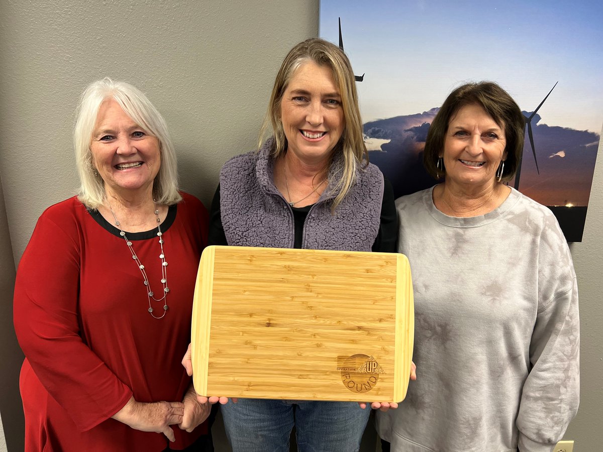 SouthPlainsEC's tweet photo. We would like to say a heartfelt thank you to our retiring Operation Round Up directors! Brenda Karr, Angela Arthur, Patricia Reynolds and Kyle Benson (not pictured). These volunteers spend countless hours going through applications! Thank you for your service to the Cooperative! https://t.co/lSSHijMayg