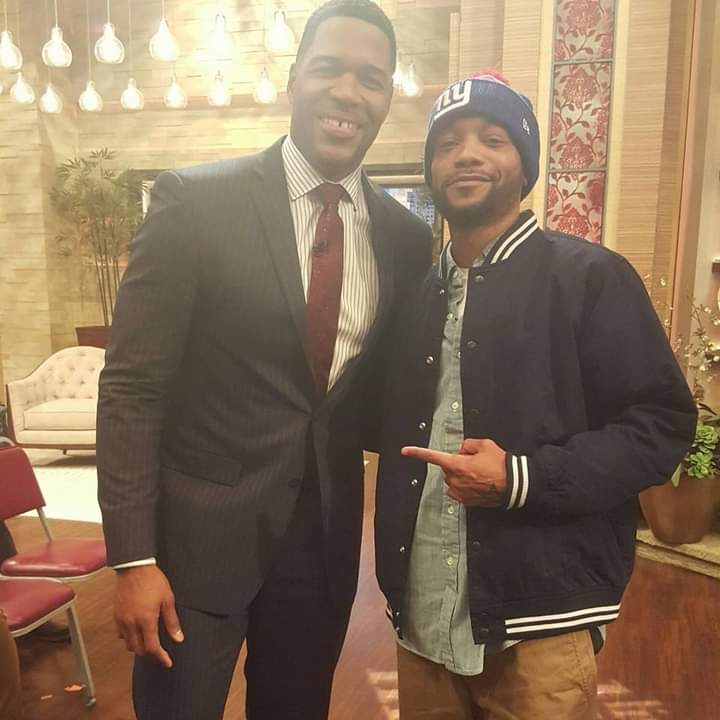 That one time I met Michael Strahan!!! Happy Birthday     