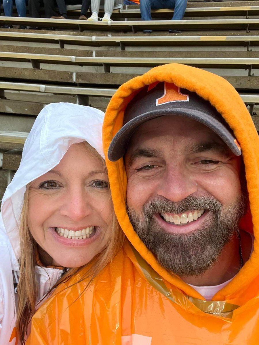 WKD1971's tweet photo. @AshleyStAndrews Missouri game. And we got on TV! https://t.co/eDv3Fcyglr