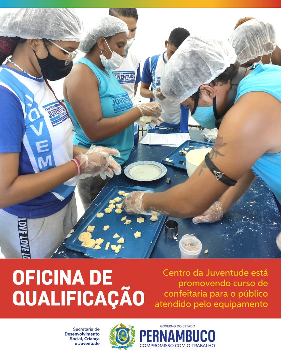 SDSCJPE's tweet photo. O Centro da Juventude de Santo Amaro, no Recife, está promovendo o curso de qualificação em confeitaria. A iniciativa é destinada a jovens e adultos atendidos pelo Programa Vida Nova, coordenado pela #SDSCJ: https://t.co/V2nidb5sq6 #GovernodePernambuco #AssistênciaSocial https://t.co/ApomwwxHZj