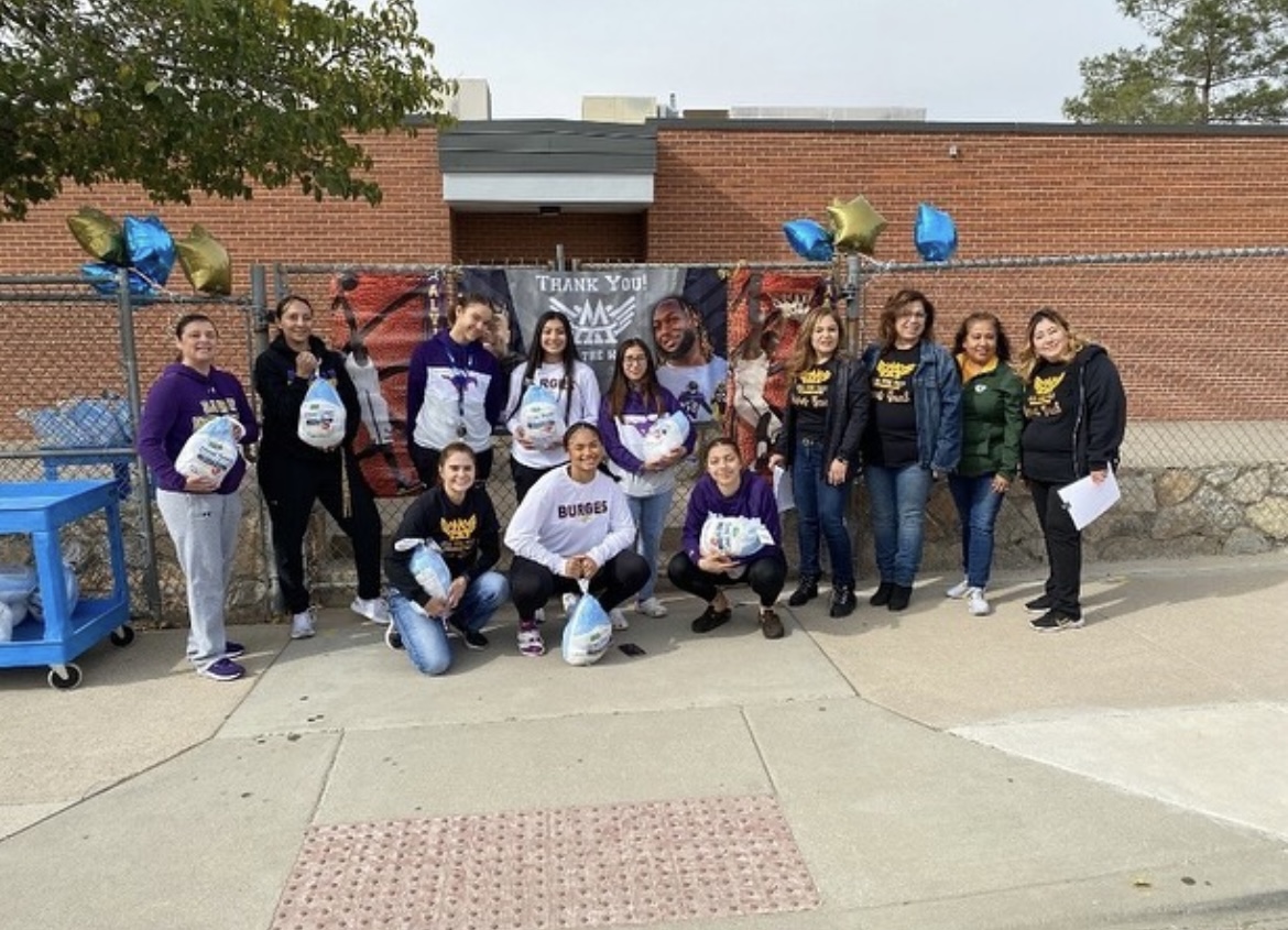 A&A All The Way Foundation (@aaallthewayfdn) on Twitter photo Today from 11 a.m.- 1 p.m. in El Paso we will be handing out Turkeys at Hawkins Elementary! We've partnered with the <a href="/tgr8kfoundation/">The Great Khalid Foundation</a> and <a href="/Albertsons/">Albertsons</a> to give out 250 turkeys π¦ Today from 11 a.m.- 1 p.m. in El Paso we will be handing out Turkeys at Hawkins Elementary! We've partnered with the <a href="/tgr8kfoundation/">The Great Khalid Foundation</a> and <a href="/Albertsons/">Albertsons</a> to give out 250 turkeys π¦
