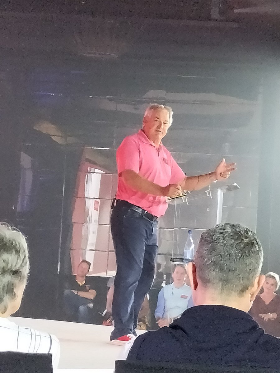 Esta Calitz tweet media