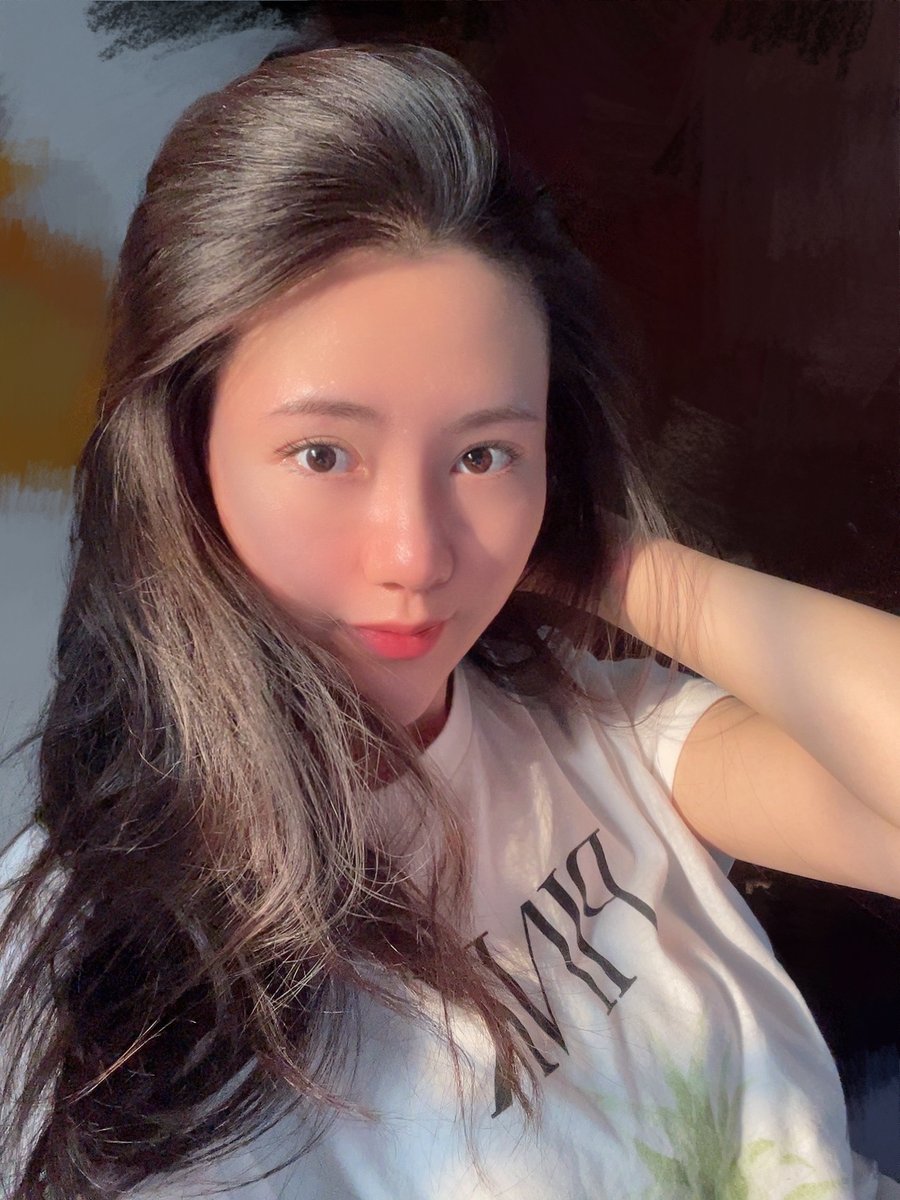 Alice82713230's tweet photo. Please believe that the years will make the best of you, and that time will polish out your unique beauty. #Winteratmosphere #Mondayatmosphere https://t.co/bQi0nhqY1q