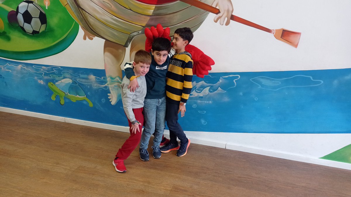 Mercedes Llandres tweet media