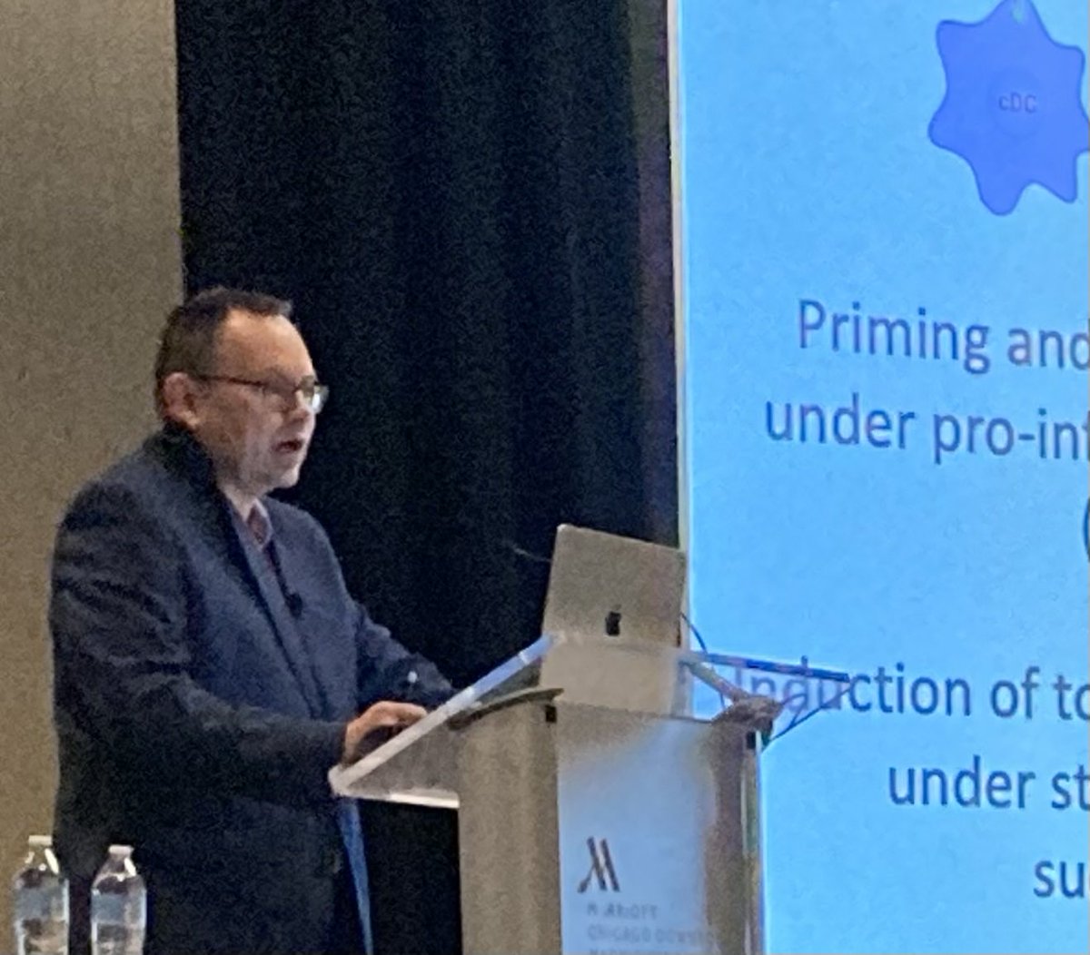 autumnimmuno's tweet image. Daniel Hawiger ⁦@hawiger_lab⁩ identified a tolerogenic signature in BTLA hi cDC1 that induce pTreg cells #AIC2022