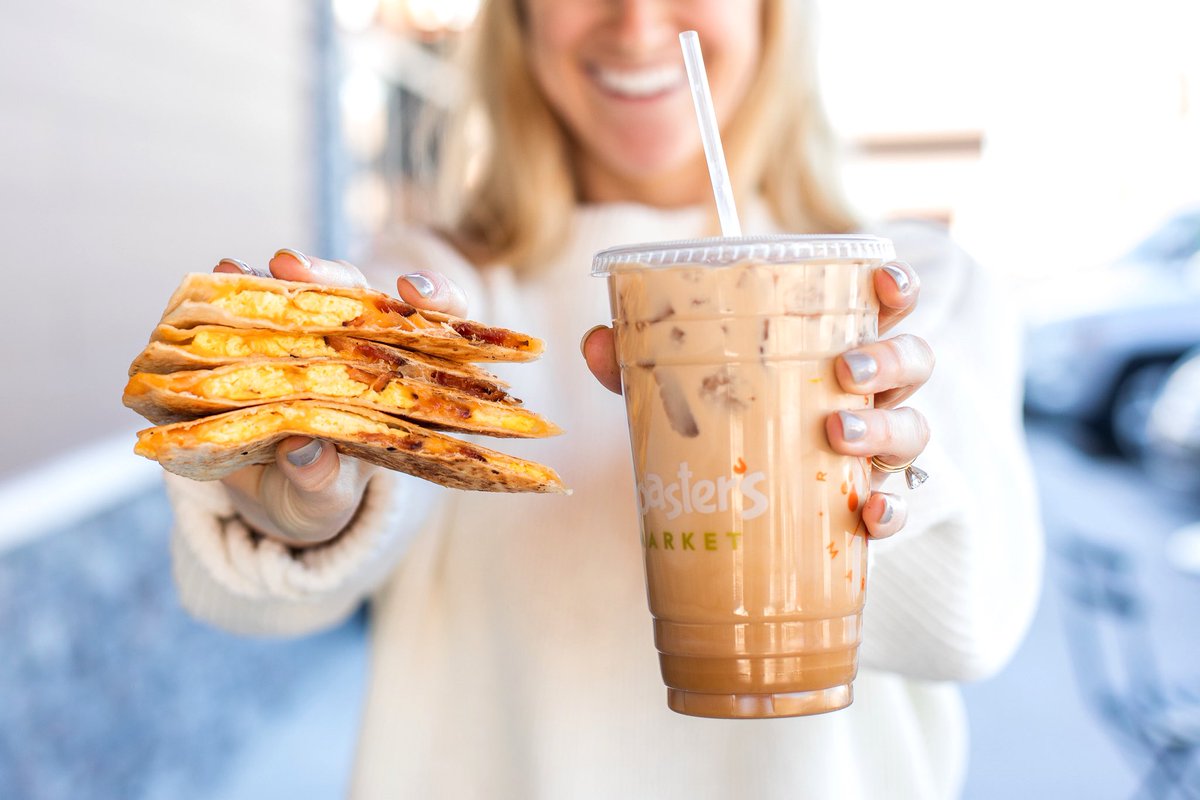 Spice up your morning routine with a breakfast QUESADILLA 🔥😋🍳🥓

#roastersmarket #breakfast #quesadilla