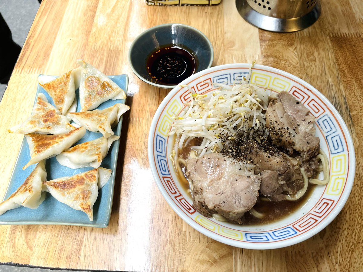 thenattofficial's tweet photo. Món Nhật Kakashi 4区
美味しいでした♪
私の居場所に追加いたします😊
Luôn giảm giá 20% cho người Việt Nam❤️
Google map: https://t.co/TKhPf5AUyh…
#monnhat #ramen #mi #quan4 #小次郎ラーメン https://t.co/wxMJ6Lk0DX