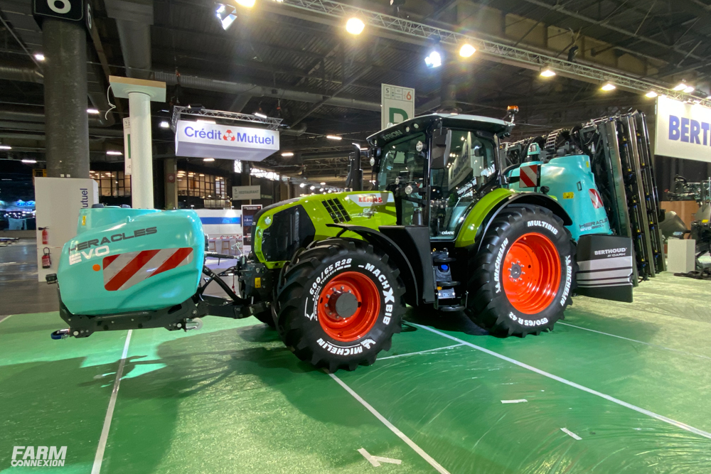 Au <a href="/sima_paris/">SIMA Paris</a> <a href="/BERTHOUDFrance/">BERTHOUD Agricole</a> dévoilait l'Heracles Evo, une combinaison équilibrée farm-connexion.com/?p=38971