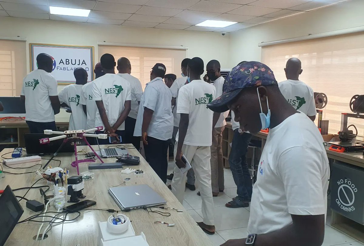 ONDINigeria's tweet photo. The aim of the tour was to familiarise the participants with other startups within the ecosystem, experience the tech andΒ innovation hubs as well as network.
.
#NESTProgram #startuptraining #ONDINigeria https://t.co/Bu4qHsUUrT