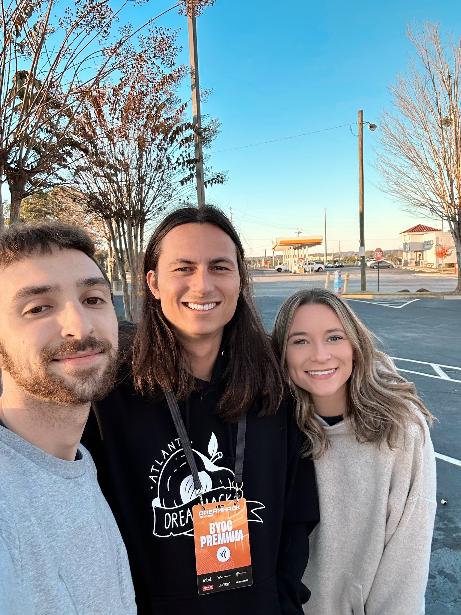 botleigh on Twitter: "Dreamhack ATL was such a great experience 😭🤍 cant