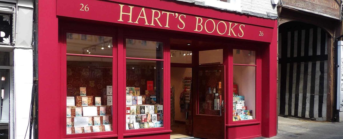 You can now find Chris's poetry collection 'Holding It Together' at local bookseller, Harts in Saffron Walden ✨

#supportlocal #hartsbookshop #thelamplightpress