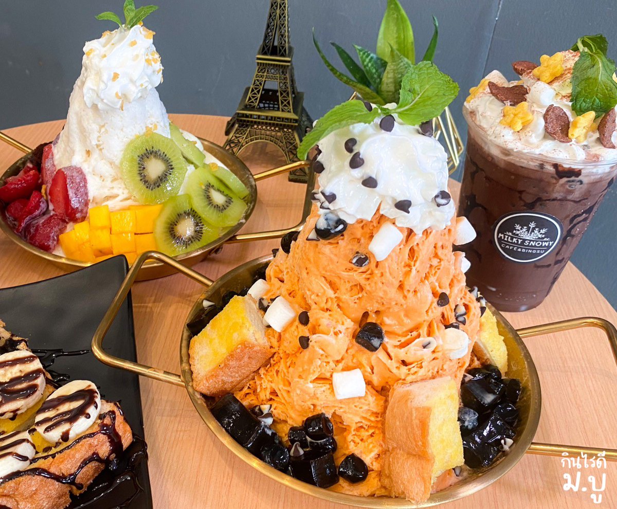buueat's tweet photo. บิงซูเปิดใหม่ซีไซด์ จานใหญ่ ท้อปปิ้งแน่น

มีให้เลือกทั้งแบบครีมเนื้อแน่นฟิลสายไหม กับเกล็ดหิมะฟิลบิงซู ท้อปปิ้งเยอะมากก มีเครื่องดื่ม ปังปิ้งด้วย

🌟 เริ่มต้น 50.- 
⏰ 16.00 - 23.30 น.
📍 Milky Snowy ตรงข้ามโมโมทาโร่ตลาดซีไซด์

#รีวิวบางแสน #กินไรดีมอบู #ทีมบูรพา https://t.co/FuxYnojvei