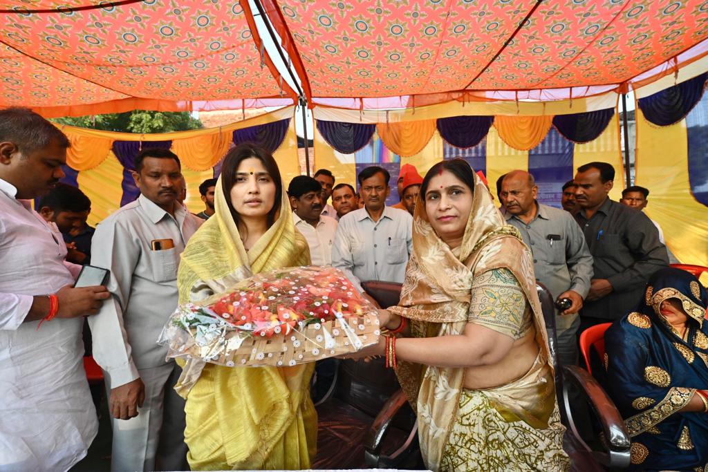 samajwadiparty's tweet photo. https://t.co/bdyo8gx2p4