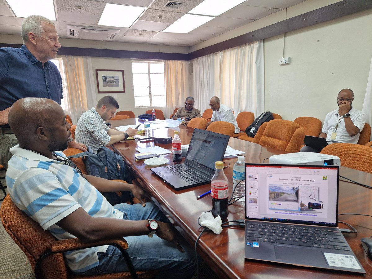 Roadroid tweet media