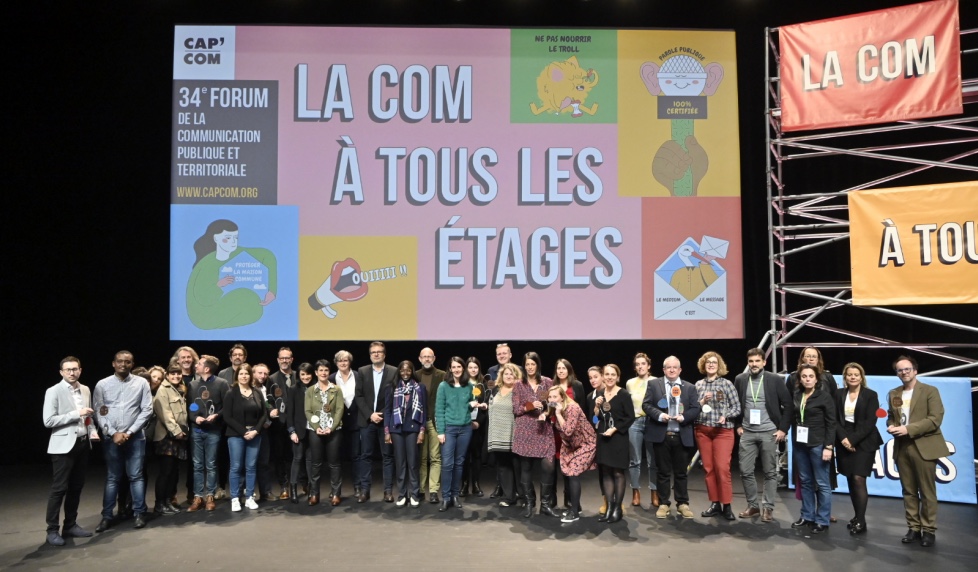 bergmiller's tweet photo. Dévoilé en clôture du 34e Forum de la #compublique #capcom22 à #Strasbourg voici le palmarès complet du Grand Prix Cap'Com 2022 https://t.co/QyHS6itQA5
Mention spéciale à @strasbourg Welcome Byzance et à mes collègues dans la catégorie "communication d'accompagnement de projets" https://t.co/eMEKCkwQNQ