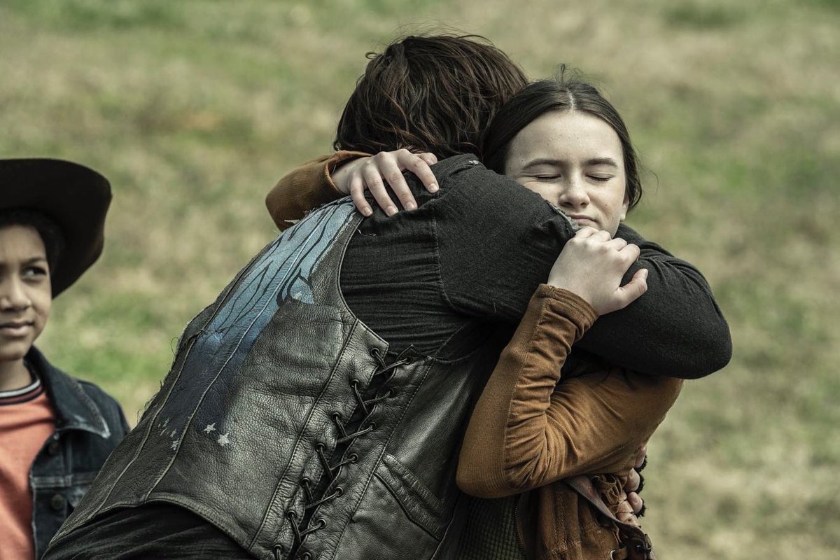 reedusnetwork's tweet photo. New promotional stills of Norman Reedus as Daryl Dixon from 11x24 of “The Walking Dead”. (6/6)
#normanreedus #daryldixon #twd #thewalkingdead https://t.co/9h1xVv3rym