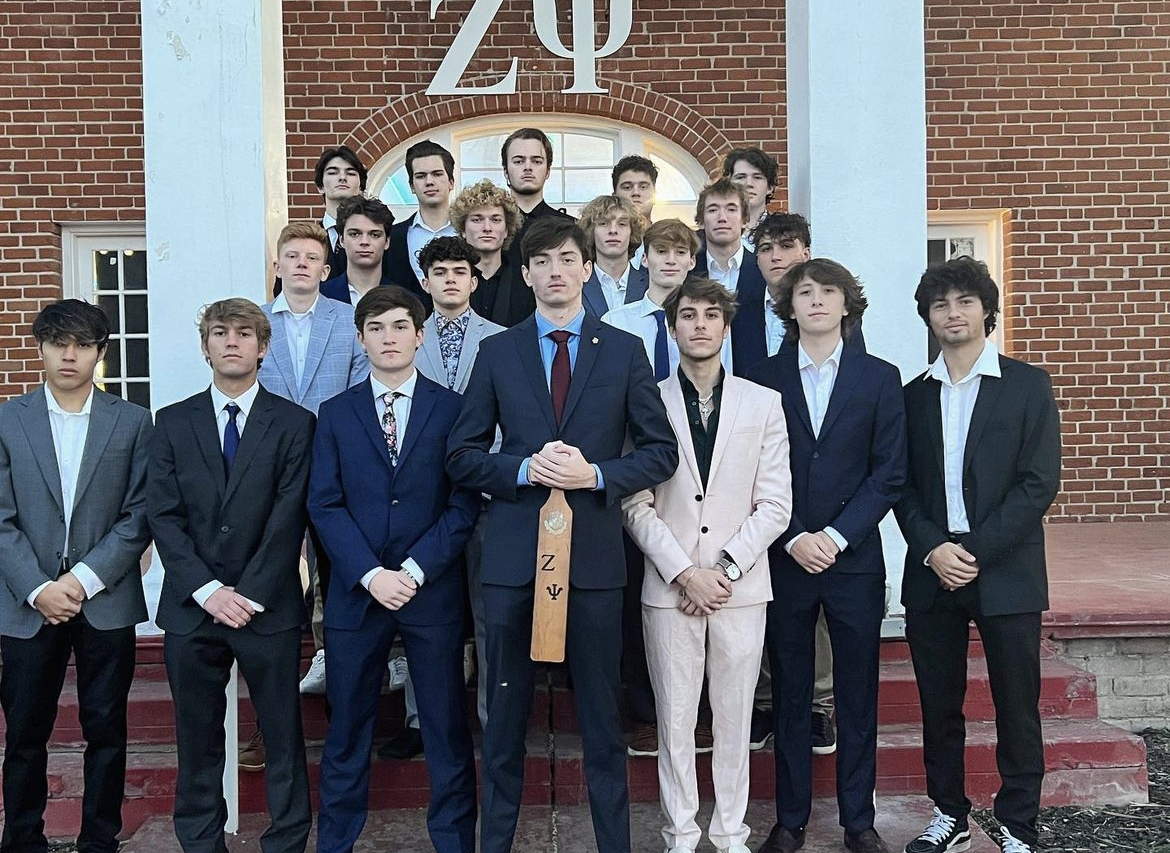 It’s that time of year again. Welcome to all our newly initiated Brothers into the best Fraternity on the planet. TKPhi!

@zetapsimsu @unczetapsi @uazetapsi 

#zetapsi #zetes #paystobeazete