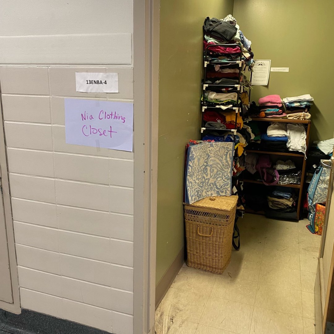 Nia's annual Thanksgiving celebration! We are so grateful for this community and it was a real joy to see everyone in person as they picked up a yummy holiday meal. The Nia clothing closet was also open for a visit!