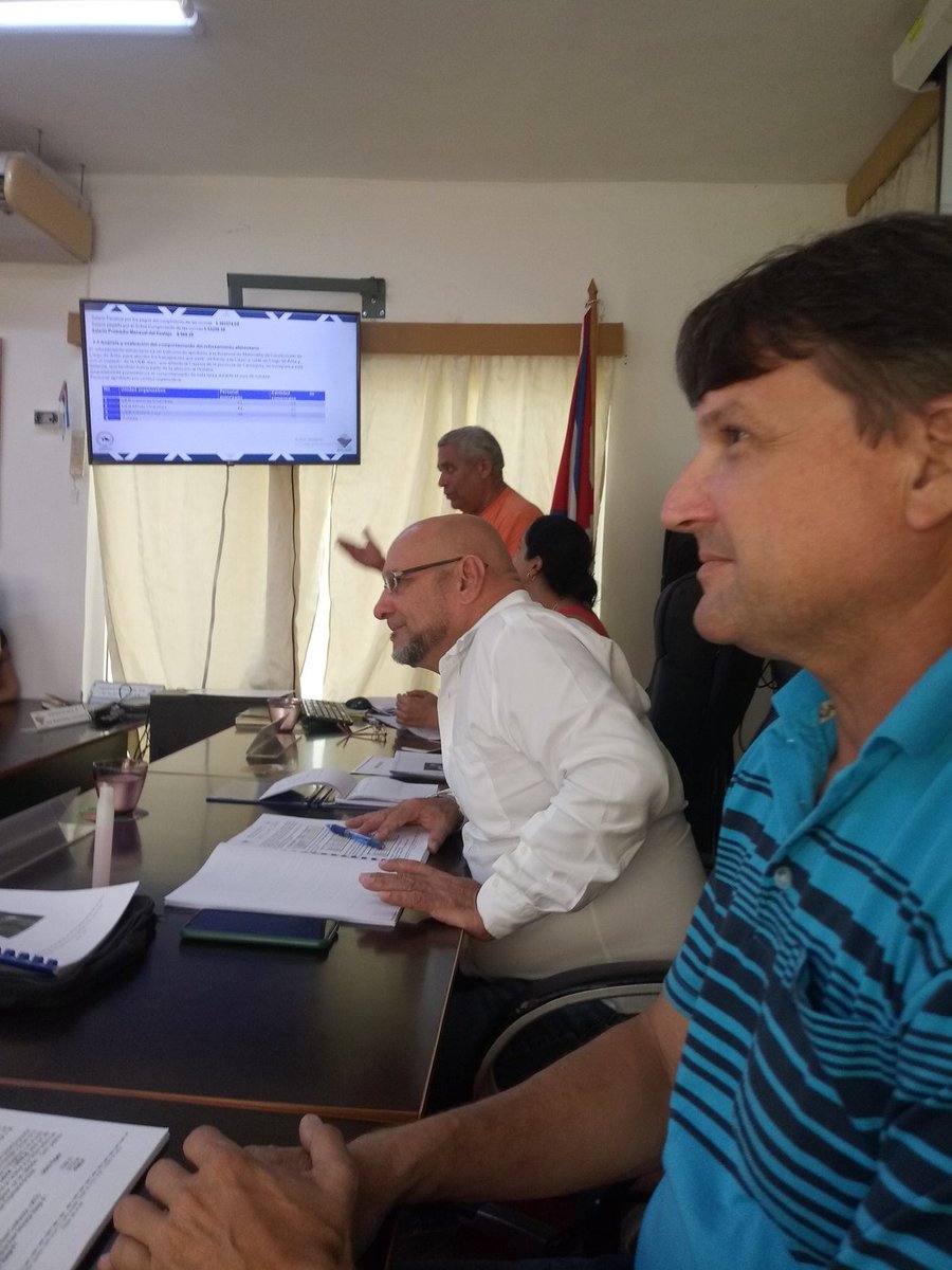 Albertoscid's tweet photo. #Avilmat desarrolla su Consejo de Dirección para evaluar los resultados obtenidos y trazar estrategias para alcanzar metas suoeriores #LatirAvileño @Emp_Avilmat https://t.co/abGQMwAOBe