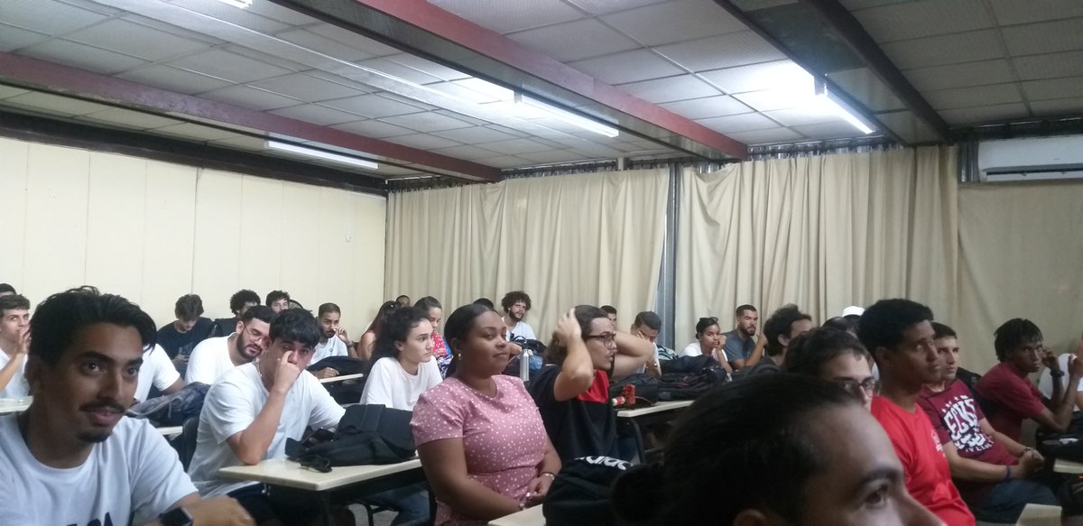 Inicia la jornada de #SeguridadVial en nuestra #Cujae con la exposición sobre " Motores " en <a href="/MecanicaCujae/">Facultad de Ingeniería Mecánica</a>. 
"Por una conducta vial responsable"
"En la vida conocer es precaver" 

<a href="/AlmaCujae/">Alma Cujae</a> <a href="/MitransCuba/">Ministerio del Transporte de Cuba</a>