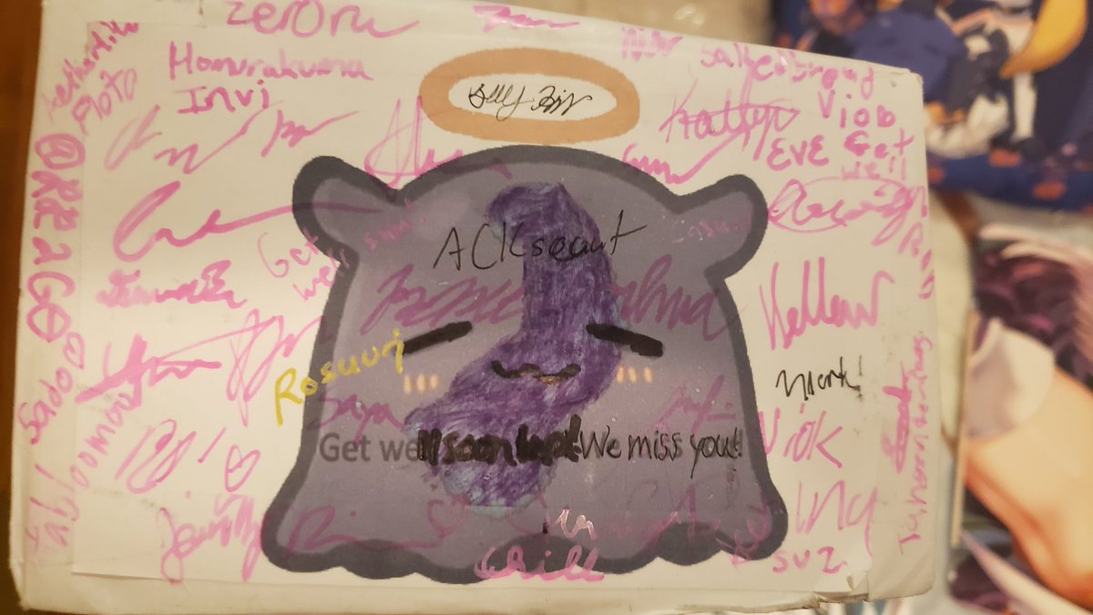 ZooZooPals's tweet photo. ANYC 2022 is was so fun this year! I'm so grateful for everyone. Check out @Xeph_Artworks and @_omocat for merch. Shout out everyone that sign the Ina board! Get well soon Ina! We miss you!❤️ With that see everyone next year!#AnimeNYC2022 #hololive #HololiveEN #watchmei #inART https://t.co/wnXn4rkCun