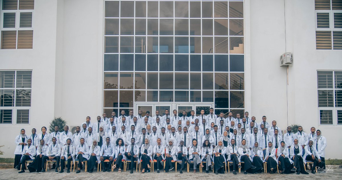 Ummesa_Official's tweet photo. Introducing our Latest Doctors-To-Be: The Hybrid Class of 2021😎 https://t.co/kpecIG8FNo