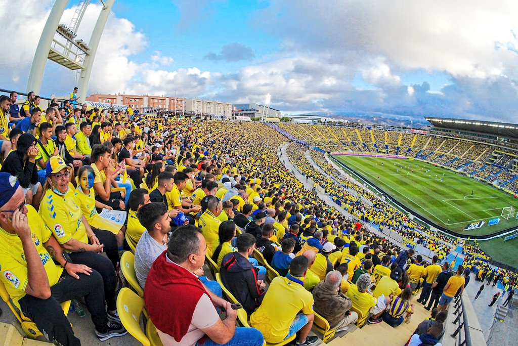 Sánchez🇮🇨 tweet media