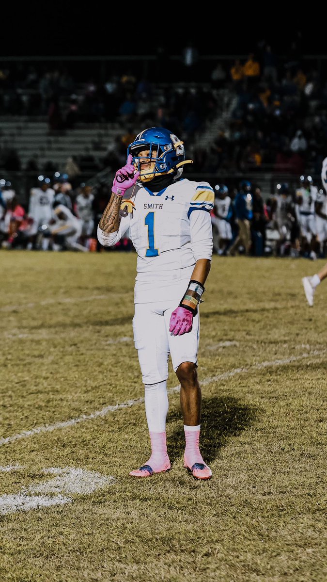 JamauriKnox1's tweet image. Wow! Not how I wanted to end the season by any means but i’m grateful to have this sport in my life 🤞🏽 Season Tape dropping soon…. #1out until then.