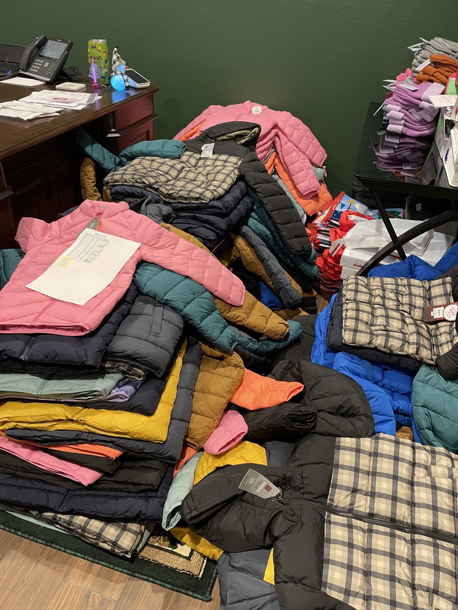 ramosdelcueto's tweet photo. One kind word can warm three winter months.  - Japanese Proverb

Please be kind in this cold weather.  We are exited about distributing coats and winter ware soon.  Thank you to everyone working to make this happen. https://t.co/rIBWiRScct