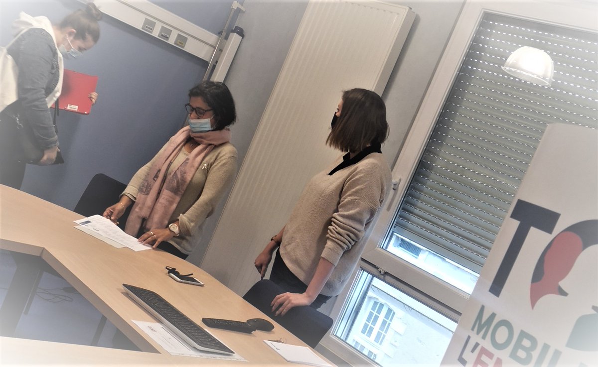 CORVE Anne-Sophie (@annecorve) on Twitter photo 🚀#TousMobilisés avec @poleemploi_PDL pour les #Métiers de la #Santé avec 6 belles #rencontres au sein même du <a href="/CH_HAUTANJOU/">CH HAUT ANJOU</a>🚀#Sensibilisation aux #MetiersEnTension par Elisa CICCARDI Isabelle Raynaud 👌Des #Candidatures en direct 🙏 De beaux parcours à venir🎯#1jeune1solution 🚀#TousMobilisés avec @poleemploi_PDL pour les #Métiers de la #Santé avec 6 belles #rencontres au sein même du <a href="/CH_HAUTANJOU/">CH HAUT ANJOU</a>🚀#Sensibilisation aux #MetiersEnTension par Elisa CICCARDI Isabelle Raynaud 👌Des #Candidatures en direct 🙏 De beaux parcours à venir🎯#1jeune1solution
