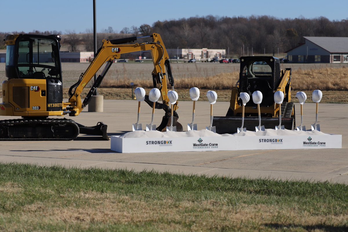 Indiana_EDC's tweet photo. Honored to join @GovHolcomb, @SecChambersIN, @NAVSEACrane, Enhanced Semiconductors, @EverspinTech, Trusted SemiConductor Solutions, &amp; Reliable MicroSystems in Odon today to break ground on the new campus at Crane’s ‘Westgate One’ which will power Indiana’s #semiconductor industry https://t.co/zyUMUKjYHw
