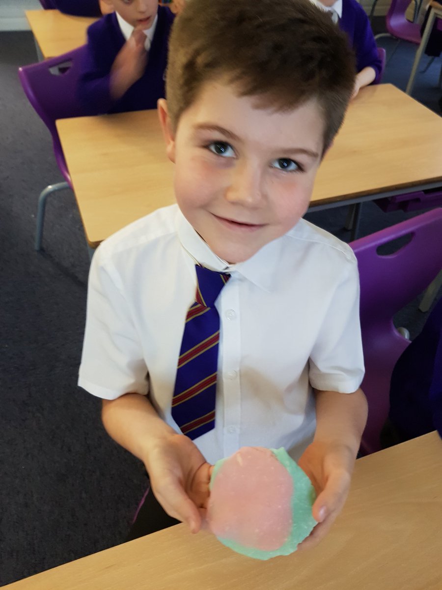 Emmaus_School's tweet photo. #EmmausY3 used playdough to demonstrate how high temperature and pressure can change sedimentary rock into metamorphic rock. #Emmausscience https://t.co/3UiidUFqqS