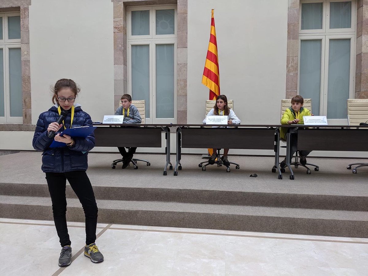 Escola Thau BCN tweet media