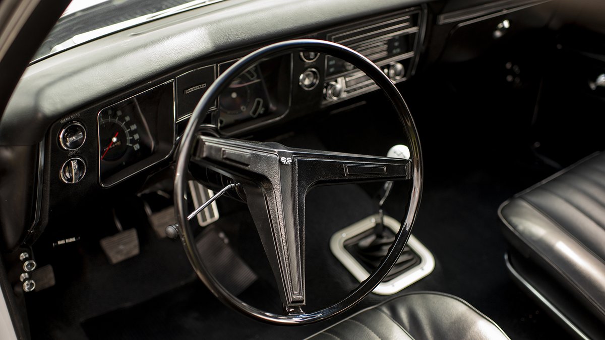 mecum's tweet photo. Roll into the workweek with some extra muscle. 

▪️More info &amp; photos: https://t.co/mVspe1sT7T
▪️Register to bid: https://t.co/2QgpROJJJm

#Chevrolet #MecumKC #MecumAuctions #Mecum #WhereTheCarsAre https://t.co/By6tNEi9bn