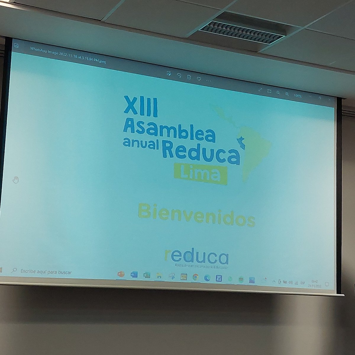 AleArratiaM's tweet photo. Después de 3 años, nos volvemos a encontrar presencialmente como @reduca_al, en Lima, Perú. Felices de ser parte de esta red que busca articular la incidencia para resguardar el derecho a aprender de todos los niños, niñas y jóvenes de la región. #2020Presente https://t.co/YHWAteBDRd