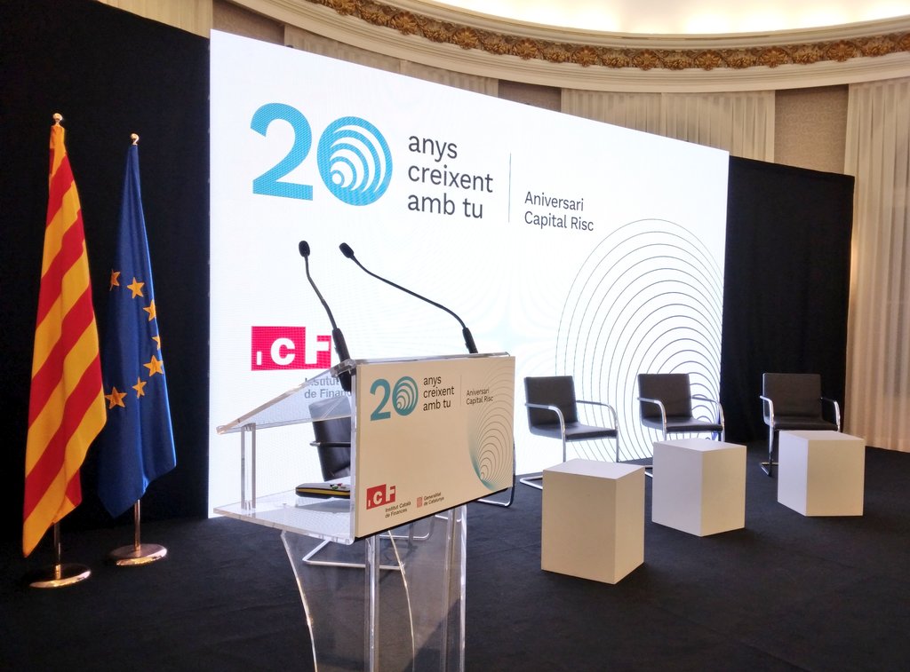 icfcat's tweet photo. Tot a punt per celebrar 20 anys creixent al teu costat!

#AniversariCapitalRiscICF https://t.co/MASbe4t1kz