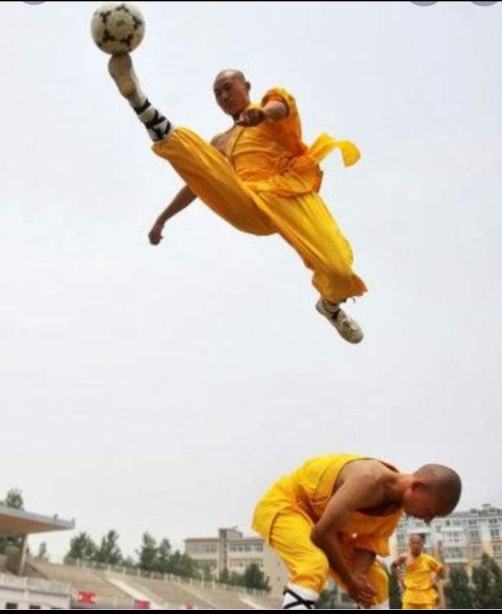 mayiga_robbinj's tweet photo. In my childhood days, I was lied by my childhood friend, that China doesn't participate in the world cup bcoz of the events similar to Shaolin Soccer movie. Kumbe they don't just qualify like Uganda. Hyped by fictitious movies just which have dogmatized their supremacy😅 https://t.co/N19TSETxyD