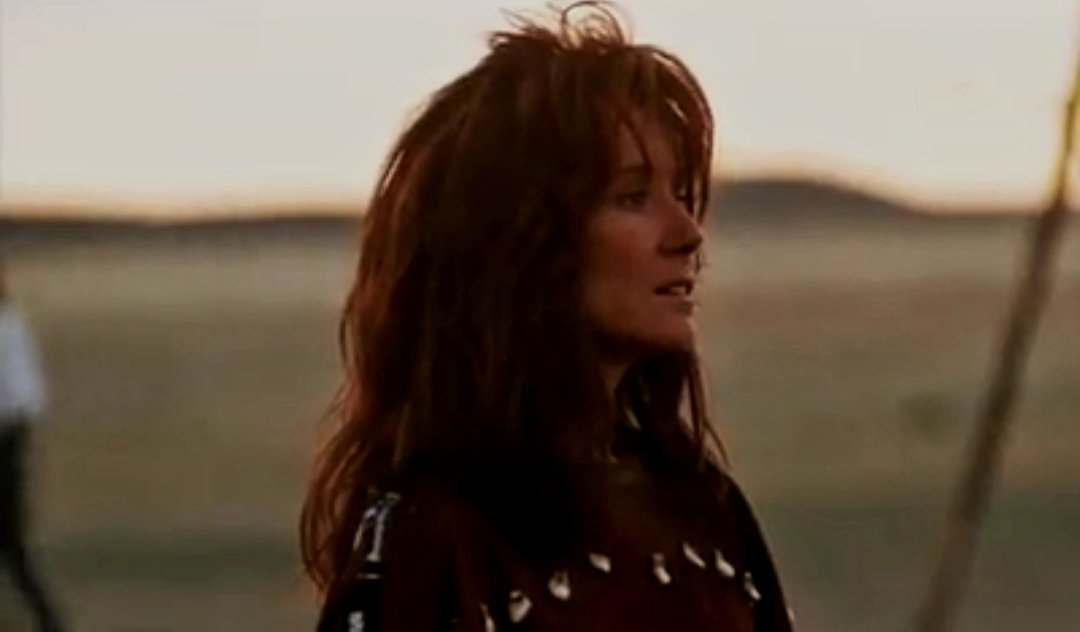 WWCSRD's tweet photo. Happy #StandsWithAFist Day!
AKA: dust in her face. (IYKYK)
#DWW #MaryMcDonnell https://t.co/5bnmQvfB5V