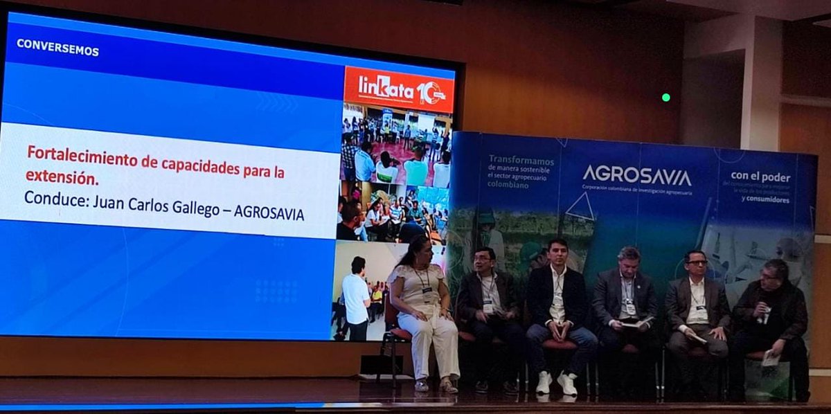 holmesrodriguez's tweet photo. Muy interesante el conversatorio @ATALinkata 10 años, se destaca la importancia de seguir fortaleciendo esta plataforma como un espacio para el establecimiento de redes multiactores que aporten al mejoramiento del servicio de extensión agropecuaria y al desarrollo del sector. https://t.co/XeoAZnFZlU