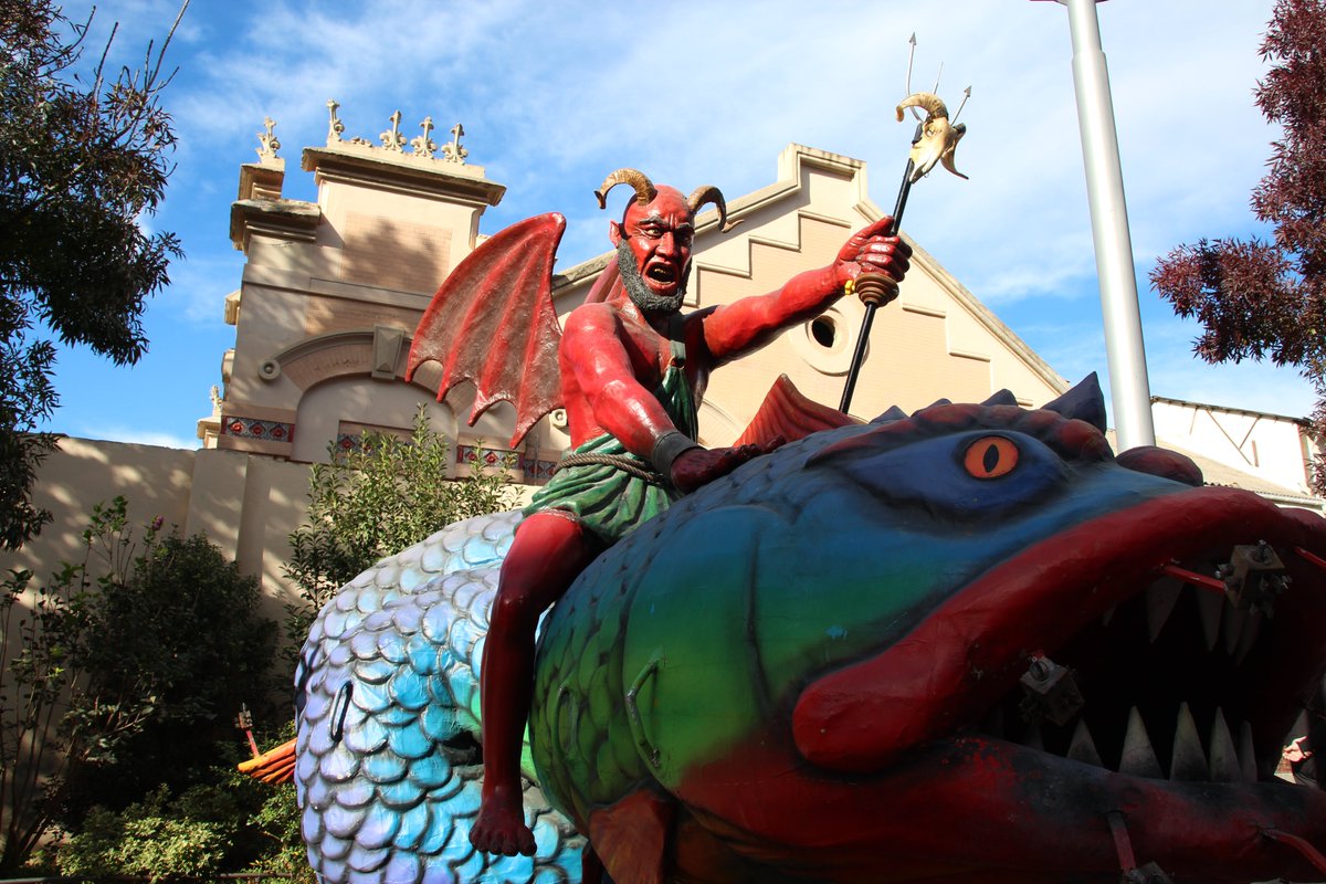 Bestiari_Cat's tweet photo. Ja disponibles totes les fotos de la IXa edició del Festivitas Bestiarum 👉 https://t.co/UQ22agOGPA  (📷 #Carpafera de #Martorell) https://t.co/31ZWJQY0j1