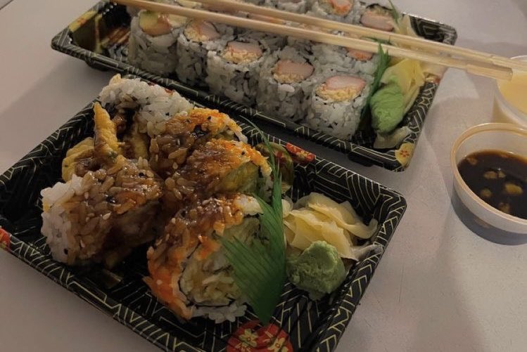 malusokay's tweet photo. Cozy sushi nights 🍣 https://t.co/s5m0FVzWIk