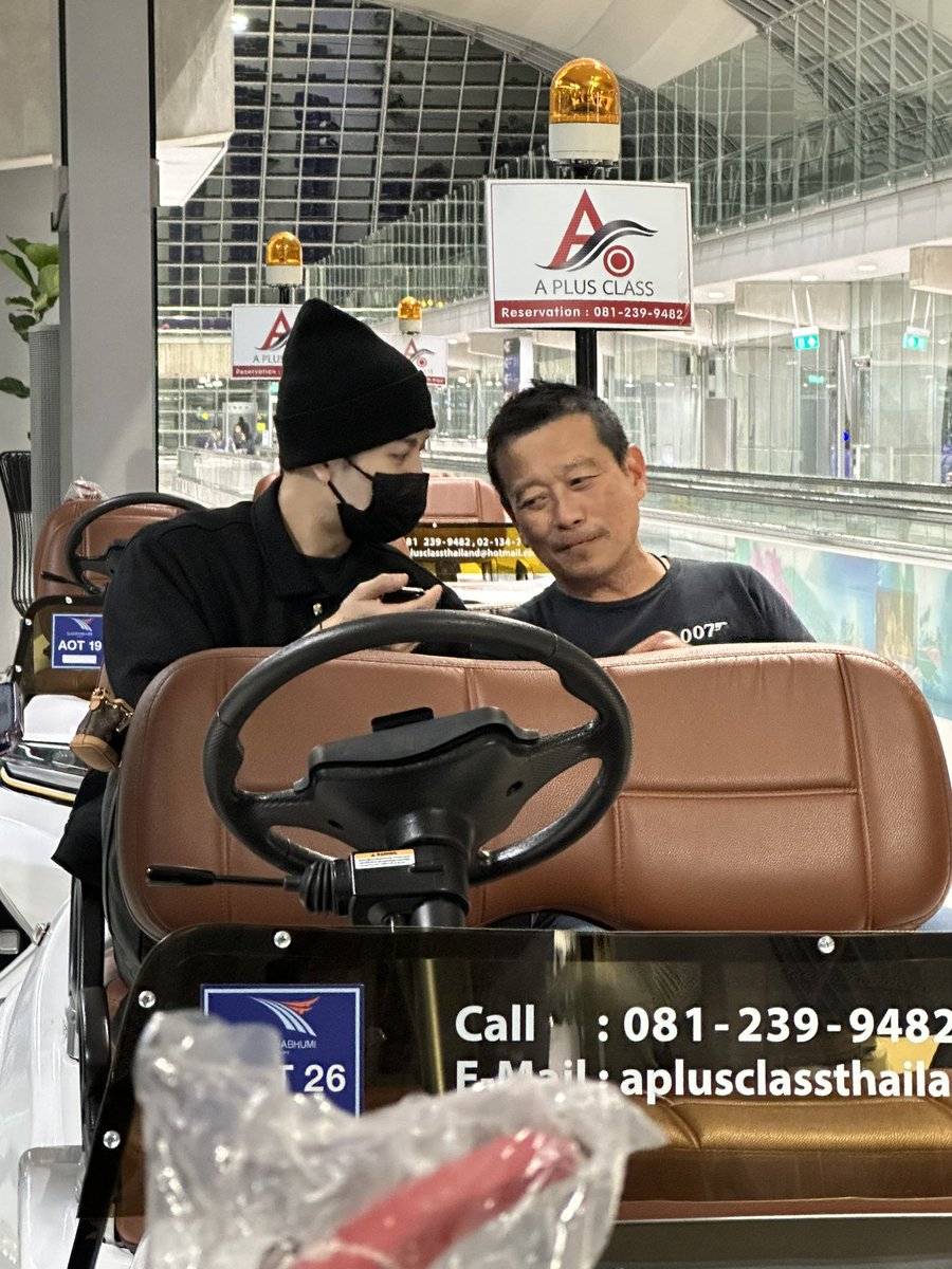 PreechayaW's tweet photo. สวัสดีพี่แจ๊ค #JacksonWang https://t.co/dmQSpFpc7P