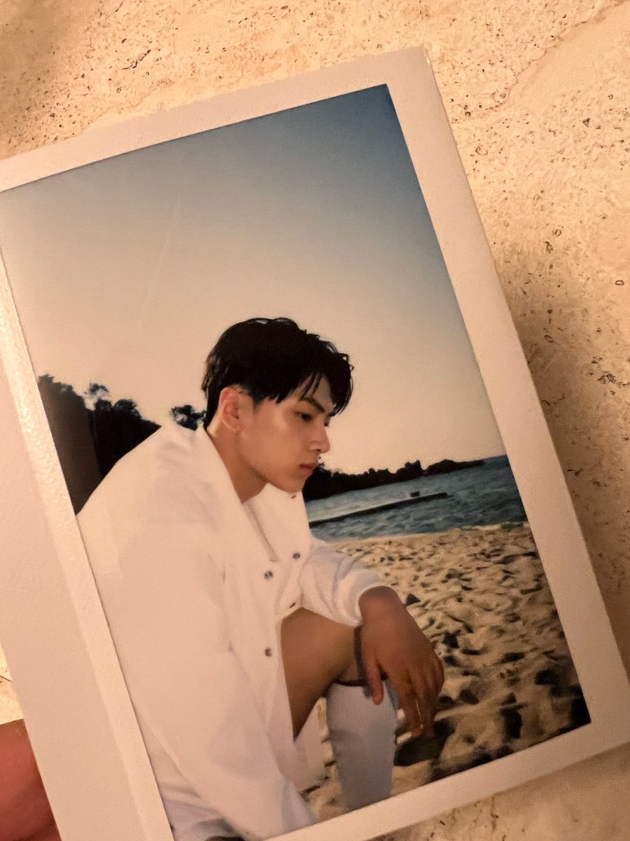 enhypenweverse's tweet photo. [ #제이’s Post ] 221122

#JAY: Polaroids inside the drawer that I didn't even know existed for the whole two years..🤣

@ENHYPEN_members @ENHYPEN #ENHYPEN #엔하이픈 https://t.co/Y83FS74GgP