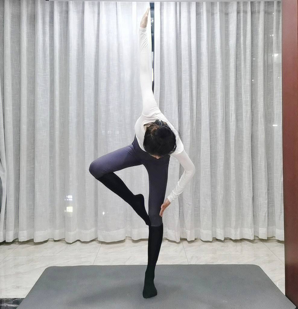 Life is a stage, and everyone who has lived a serious life can become a unique protagonist.