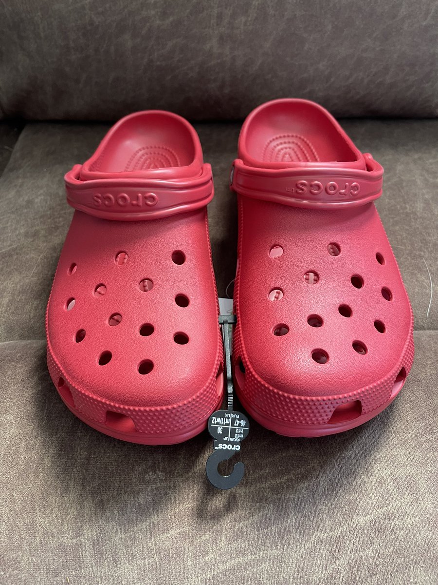 JudgeGrayGaming's tweet image. Mood = unsure how to feel about these #crocslife ?